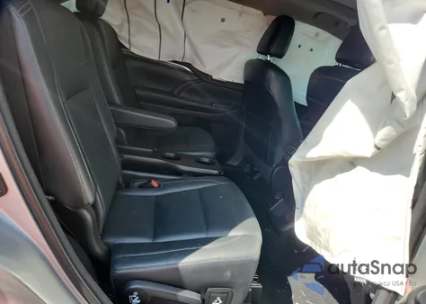 2018 Toyota Highlander Limited z USA, uszkodzony, nr VIN 5TDDZRFH0JS858799